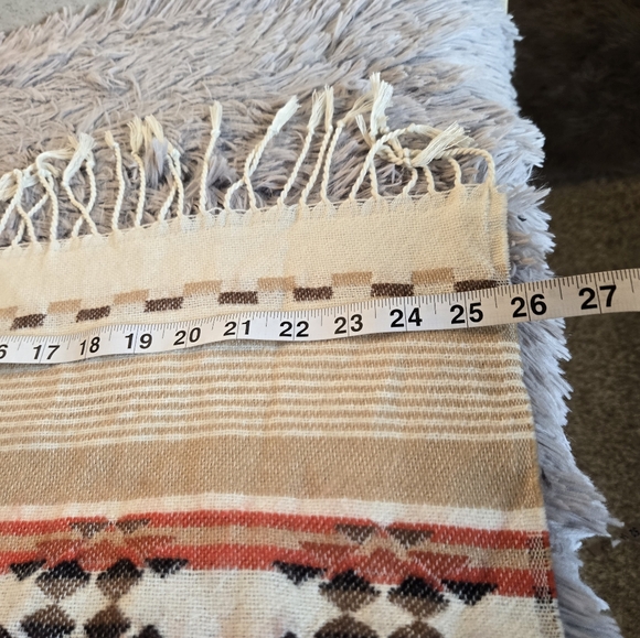 H&M Aztec Print Scarf - Picture 6 of 12